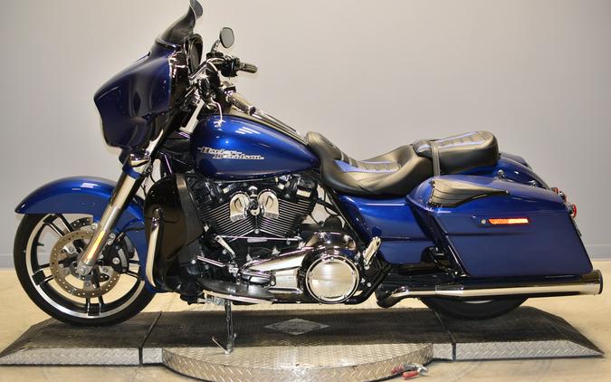 2017 Harley-Davidson Street Glide Special FLHXS