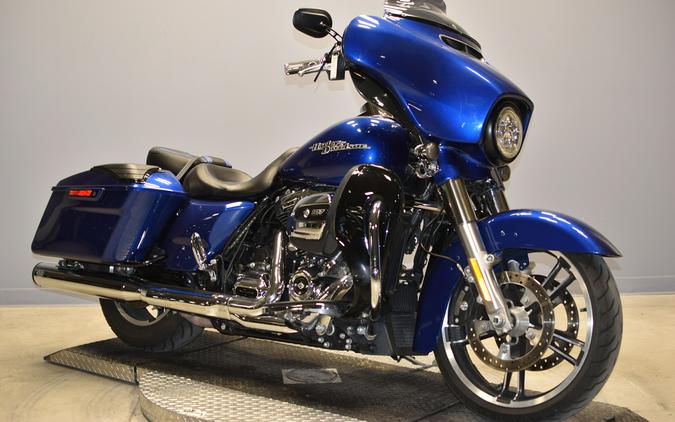 2017 Harley-Davidson Street Glide Special FLHXS