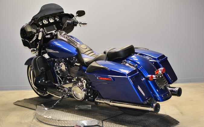 2017 Harley-Davidson Street Glide Special FLHXS