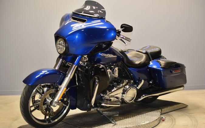 2017 Harley-Davidson Street Glide Special FLHXS
