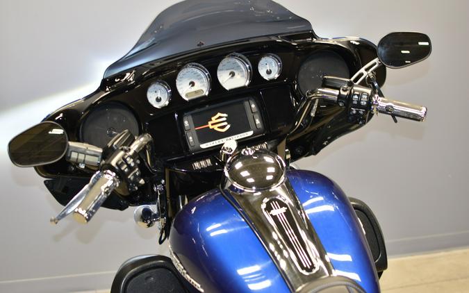 2017 Harley-Davidson Street Glide Special FLHXS