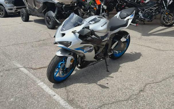 2027 Kawasaki NINJA ZX-6R ABS