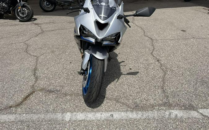 2027 Kawasaki NINJA ZX-6R ABS