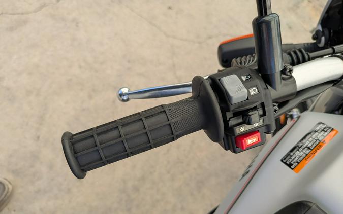 2027 Yamaha TW200