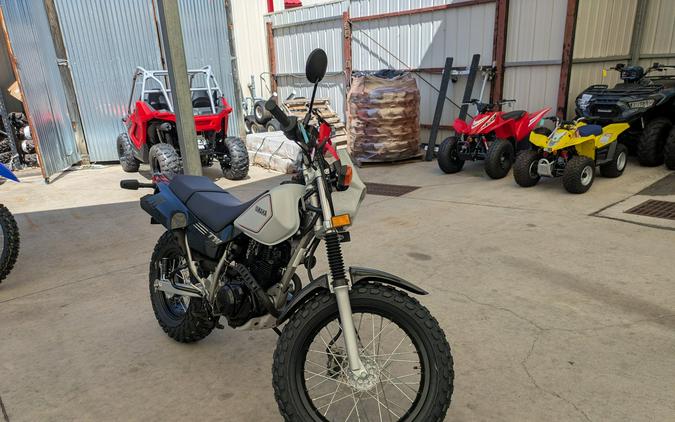 2027 Yamaha TW200