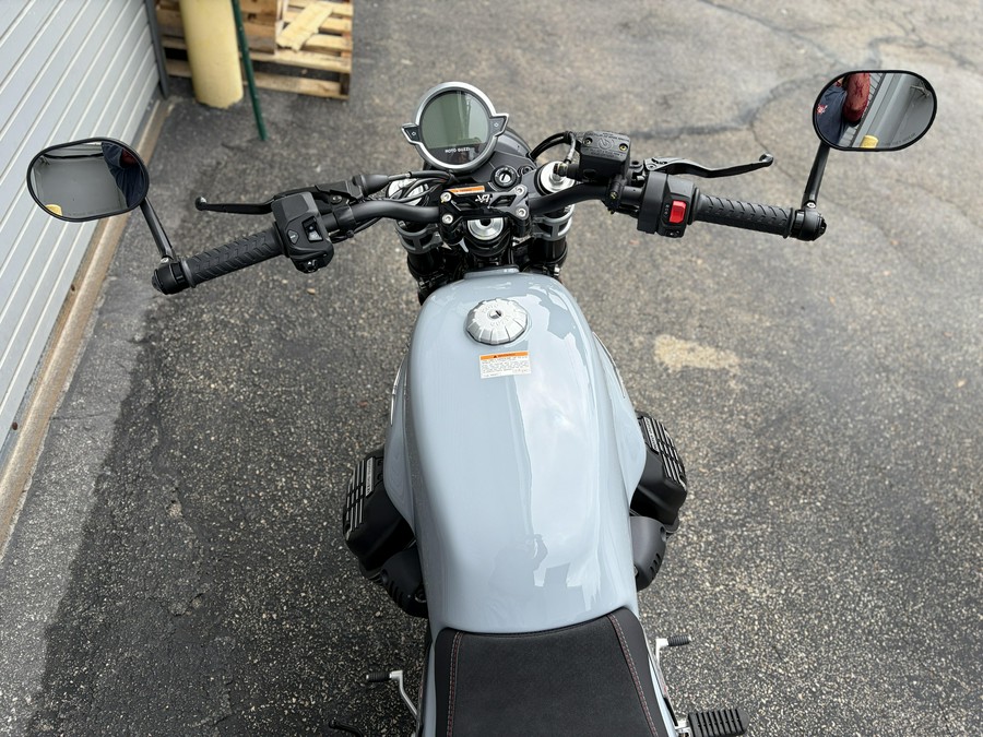 2027 Moto Guzzi V7