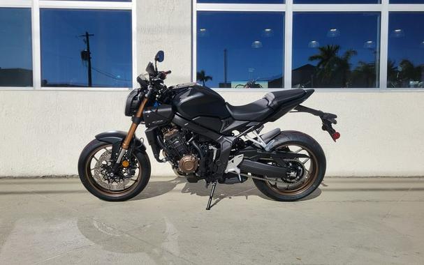 2026 Honda® CB650R E-Clutch