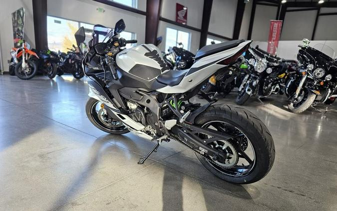 2025 Kawasaki NINJA® ZX™-4RR ABS