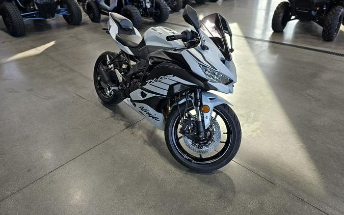 2025 Kawasaki NINJA® ZX™-4RR ABS