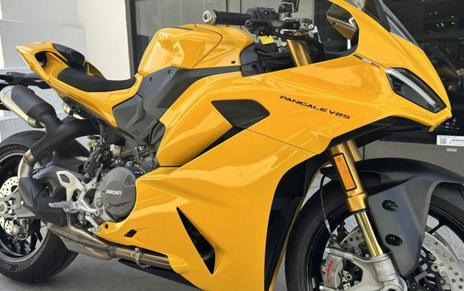 2026 Ducati Panigale V2 S Ducati Yellow V2