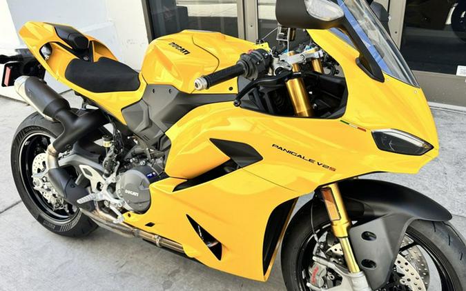 2026 Ducati Panigale V2 S Ducati Yellow V2