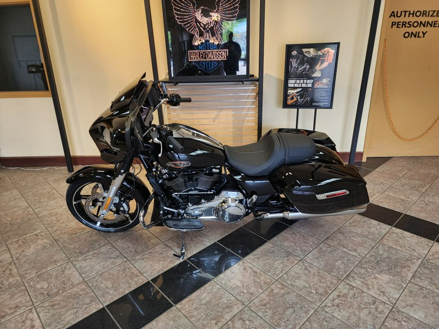 2024 Harley-Davidson Street Glide® Vivid Black