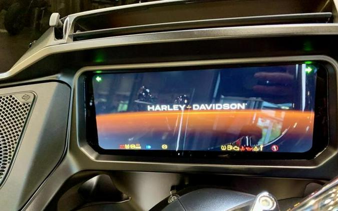 2025 Harley-Davidson® FLTRX - Road Glide®