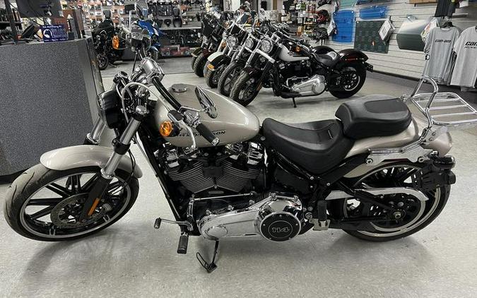 2018 Harley-Davidson® FXBRS - Softail® Breakout® 114