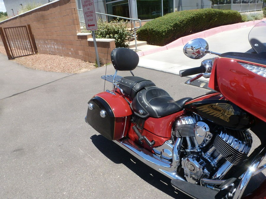 2015 Indian Motorcycle® Chief® Classic Indian Red/Thunder Black