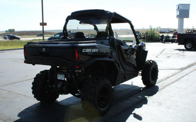 2025 Can-Am Commander XT 700
