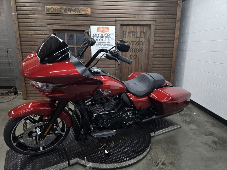 2025 Harley-Davidson® Road Glide™ WHSKEY FIRSTORM/BLK TRIM