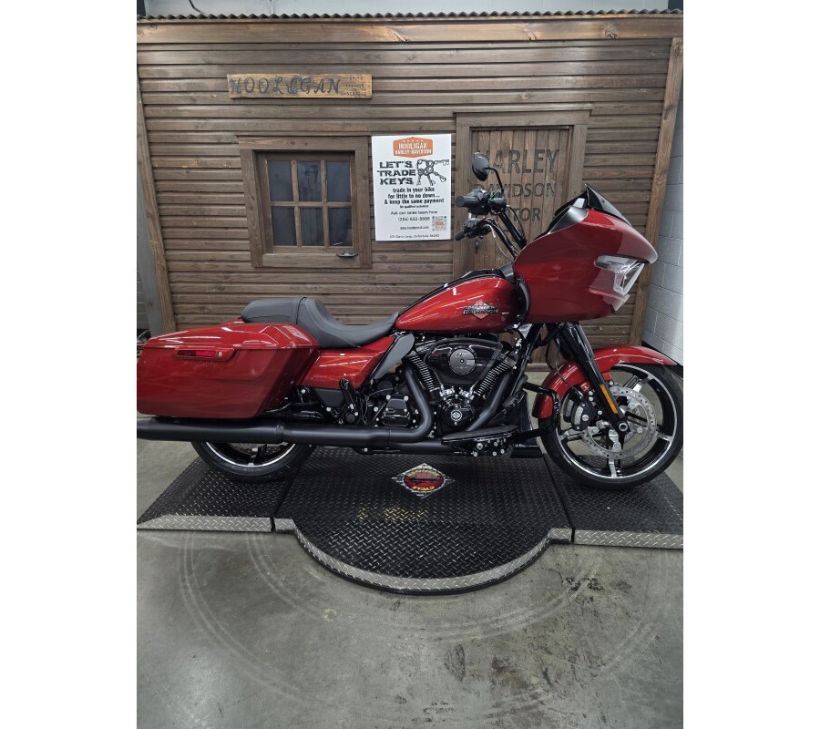 2025 Harley-Davidson® Road Glide™ WHSKEY FIRSTORM/BLK TRIM