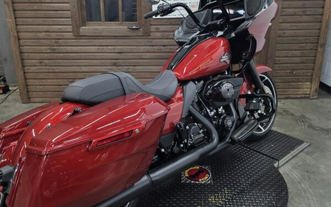 2025 Harley-Davidson® Road Glide™ WHSKEY FIRSTORM/BLK TRIM