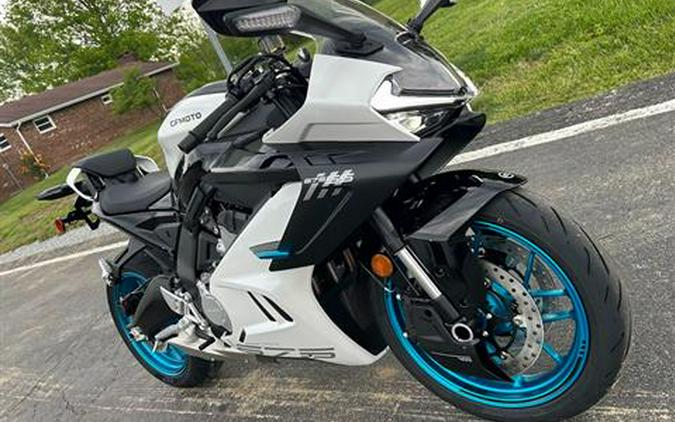 2025 CFMOTO 675SS