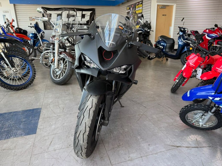 2025 Kawasaki Ninja® ZX™-6R ABS KRT Edition