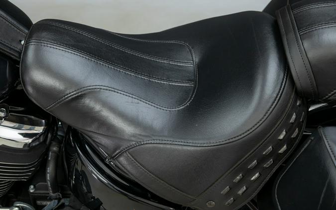 2019 HARLEY DAVIDSON FLHC HERITAGE CLASSIC W/ABS