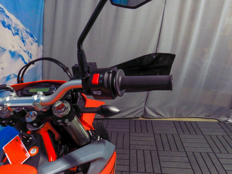 2024 KTM 690 Enduro R