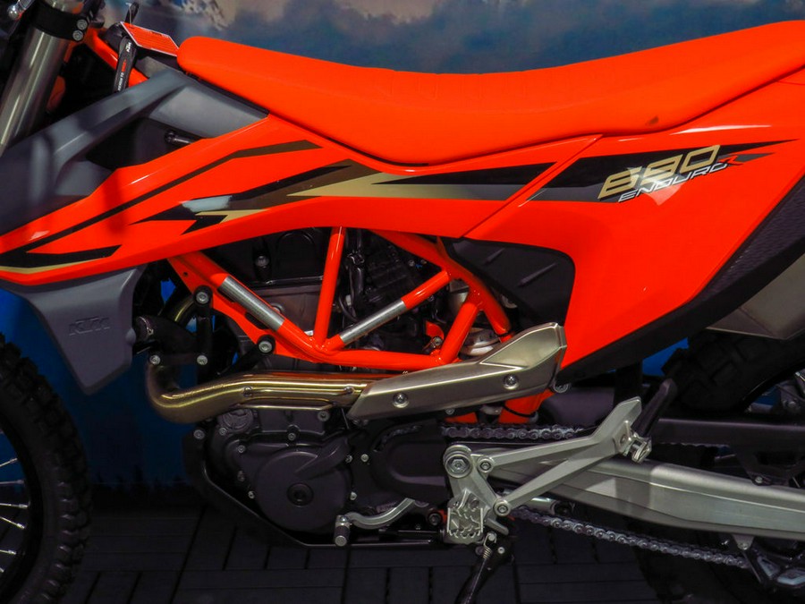 2024 KTM 690 Enduro R