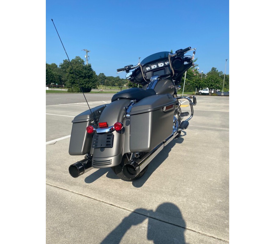 2018 Harley-Davidson Street Glide Industrial Gray Denim