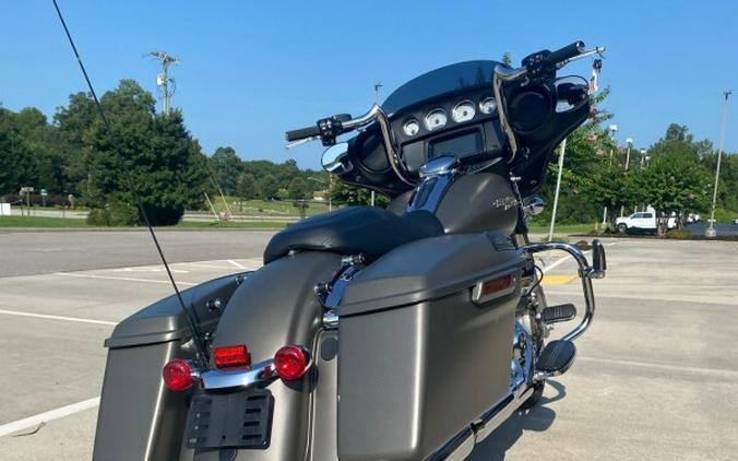 2018 Harley-Davidson Street Glide Industrial Gray Denim