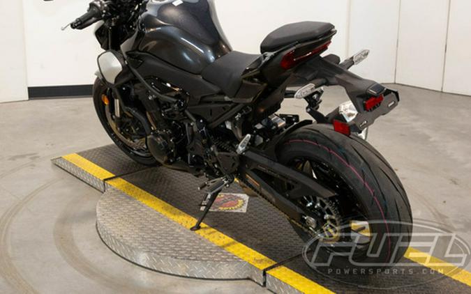 2025 Kawasaki Z900 ABS Metallic Spark Black/Metallic Carbon Gray