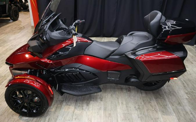 2024 Can-Am Spyder RT Limited Dark Wheels