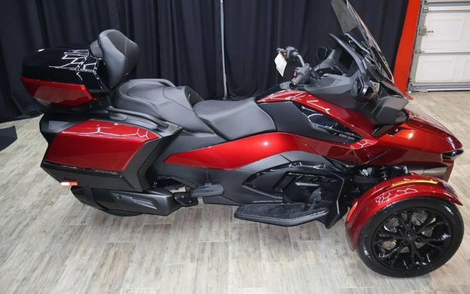 2024 Can-Am Spyder RT Limited Dark Wheels