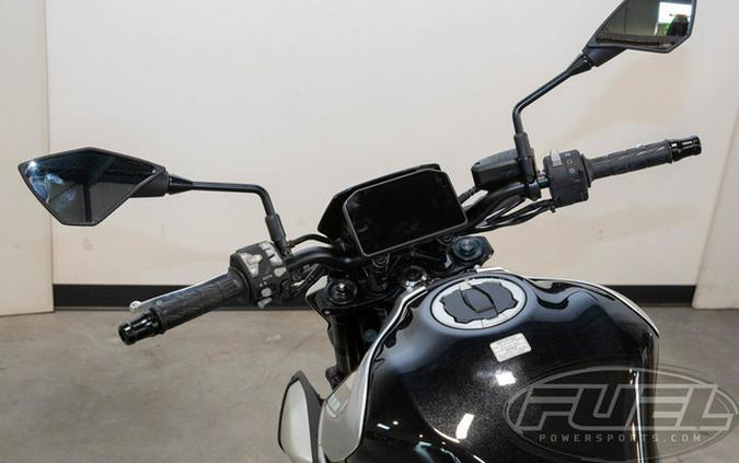 2025 Kawasaki Z900 ABS Galaxy Silver/Metallic Spark Black