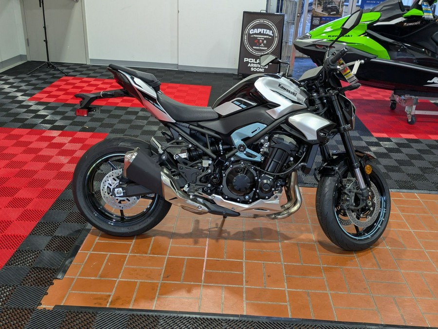 2025 Kawasaki Z900 ABS