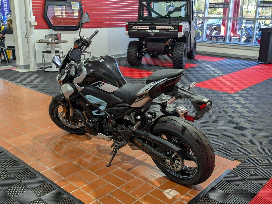 2025 Kawasaki Z900 ABS
