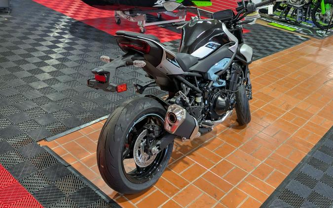2025 Kawasaki Z900 ABS