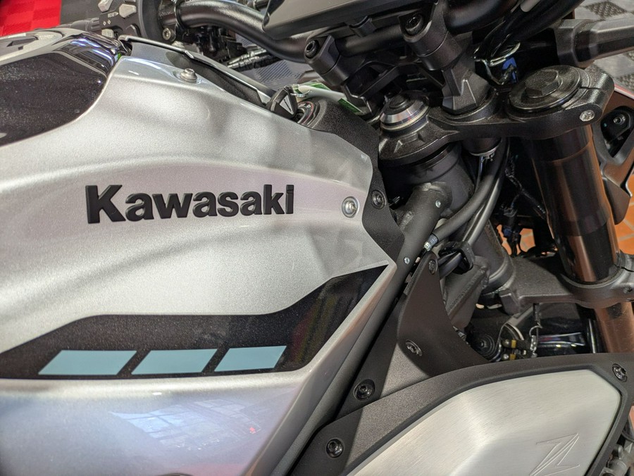 2025 Kawasaki Z900 ABS