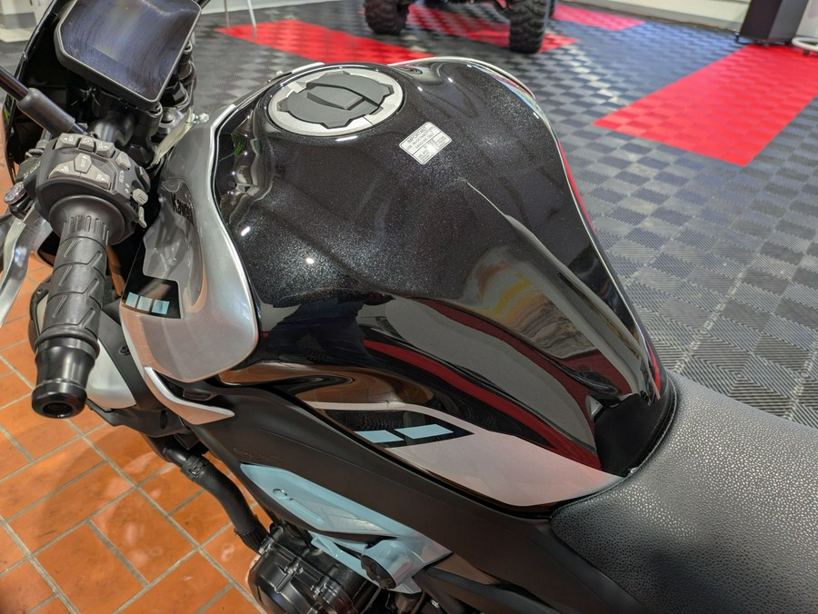 2025 Kawasaki Z900 ABS