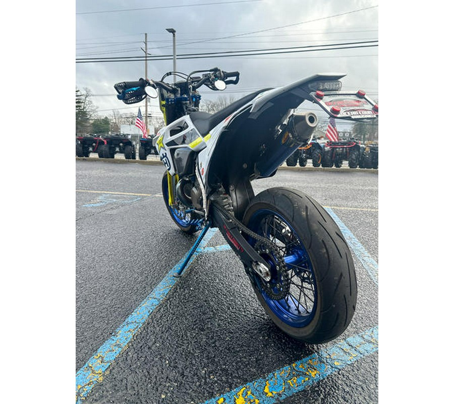 2021 Husqvarna® TE 300i Rockstar Edition