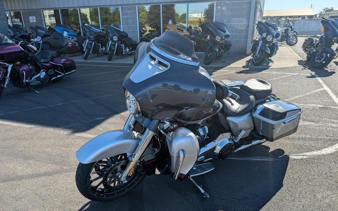 2019 Harley-Davidson CVO™ Street Glide®