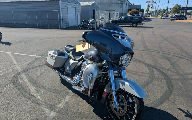2019 Harley-Davidson CVO™ Street Glide®