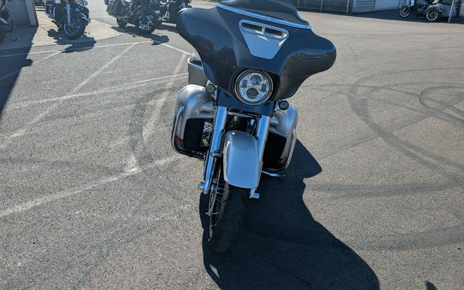 2019 Harley-Davidson CVO™ Street Glide®