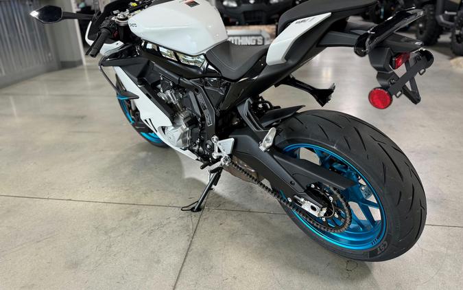 2026 CFMOTO 675SS