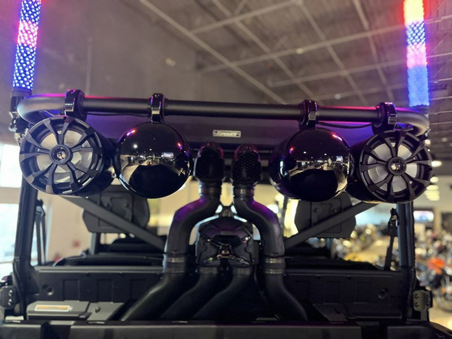 2025 Can-Am Defender MAX X mr with Half-Doors HD10 Wildland Ca X mr HD10