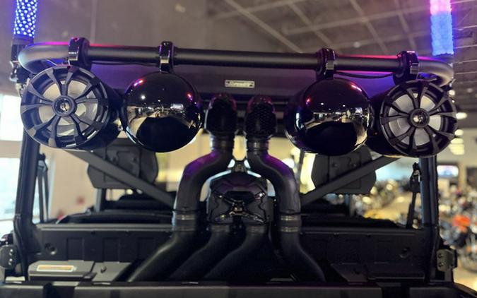 2025 Can-Am Defender MAX X mr with Half-Doors HD10 Wildland Ca X mr HD10