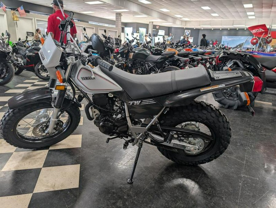 2026 Yamaha TW200