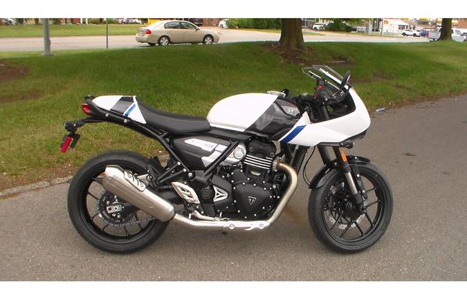 2026 Thruxton 400 - Triumph