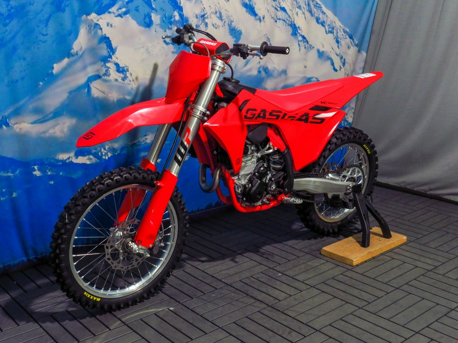 2025 GASGAS MC 350F