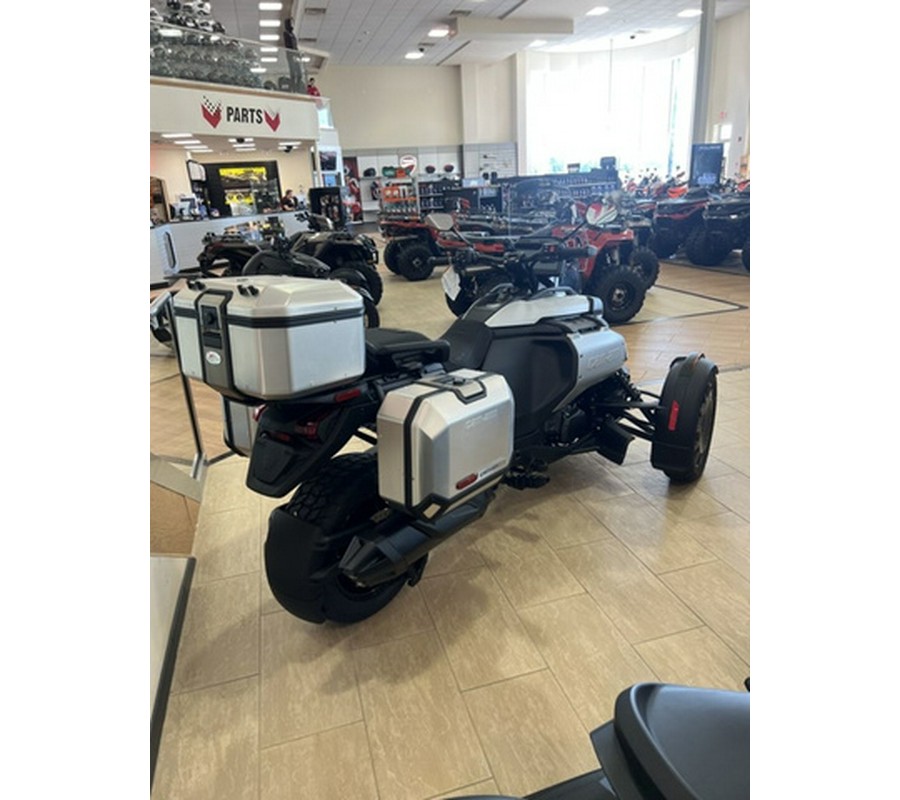 2025 Can-Am Canyon? XT